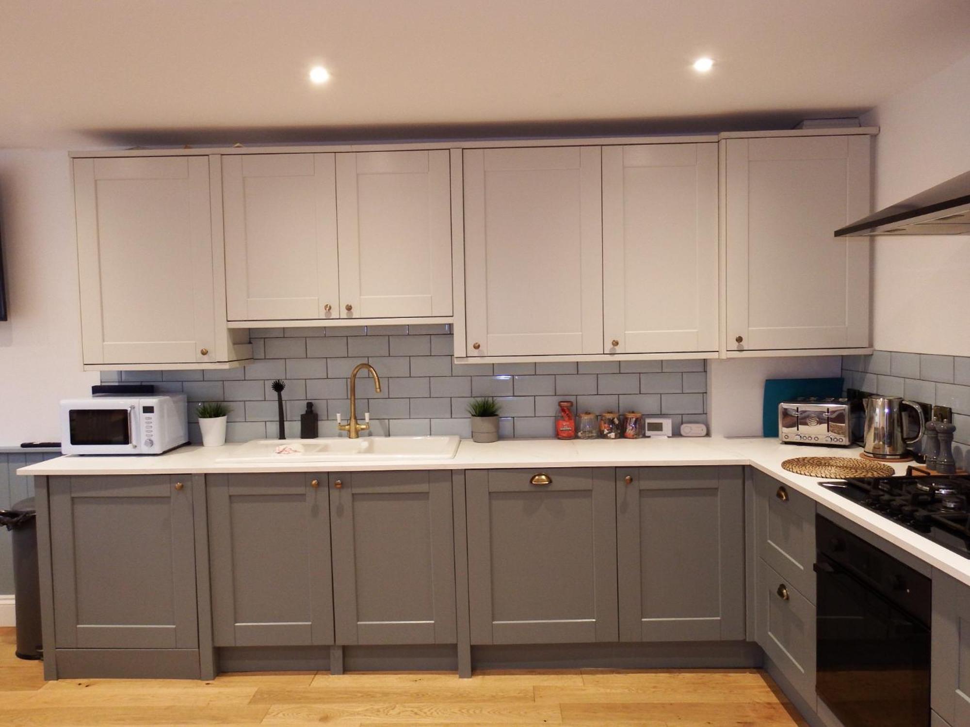 Newly Renovated 3 Bedroom Victorian Detached House บอร์นมัธ ภายนอก รูปภาพ