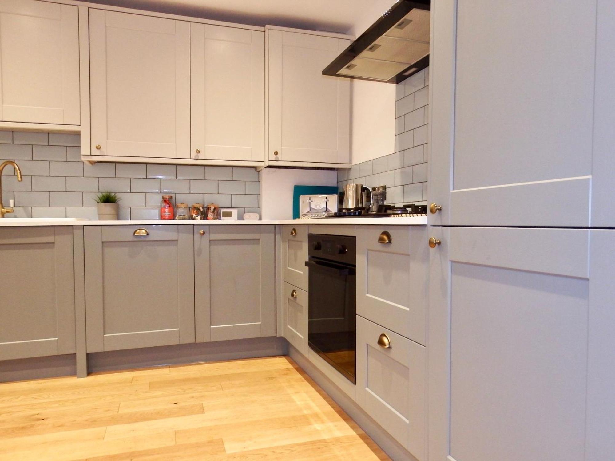 Newly Renovated 3 Bedroom Victorian Detached House บอร์นมัธ ภายนอก รูปภาพ