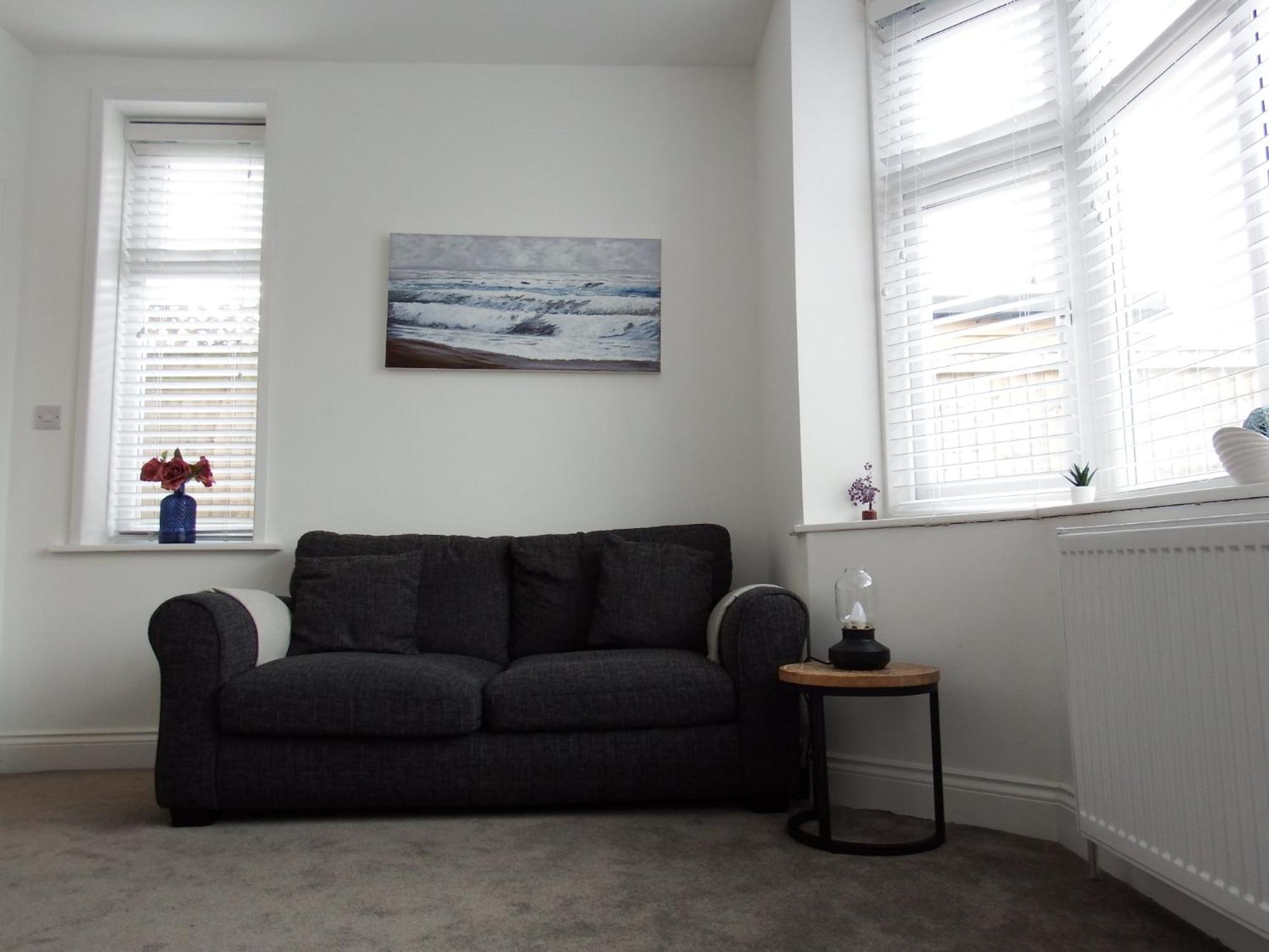 Newly Renovated 3 Bedroom Victorian Detached House บอร์นมัธ ภายนอก รูปภาพ